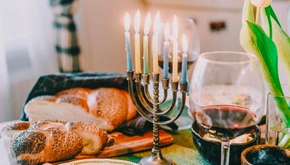 《植物大战僵尸》经典重置版将推出双人模式，操控僵尸进攻好友花园